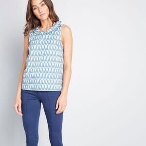 ModCloth Top NWT Pan Collar Sleeveless Shirt Undeniable Intrigue Size Medium